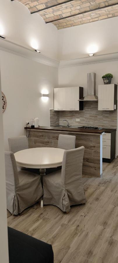 Christy Suite Elegante Appartamento Nel Centro Storico Di Anzio Zewnętrze zdjęcie